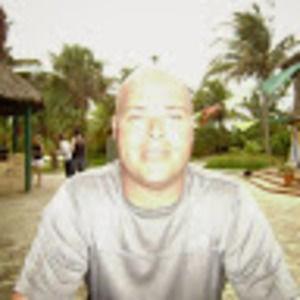 Meet your Posher, Derrick